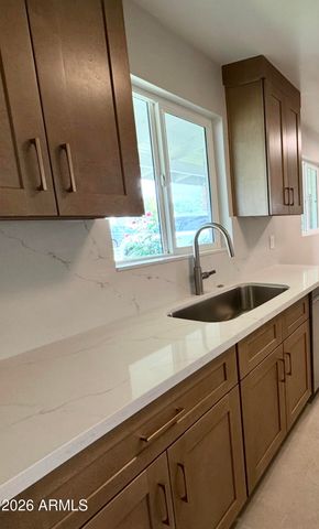 2467 W PARK Avenue, Chandler, AZ 85224