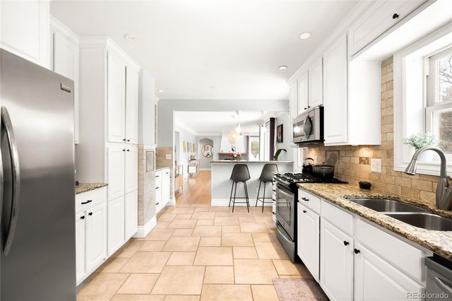 2390 N Glencoe Street, Denver, CO 80207