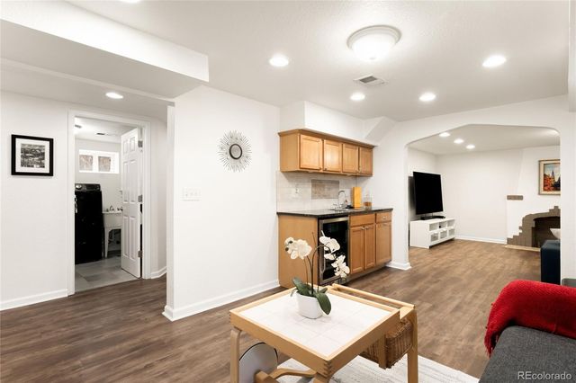 2390 N Glencoe Street, Denver, CO 80207