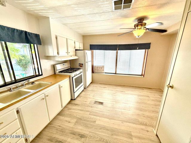 206 Lampliter Village, Clarkdale, AZ 86324