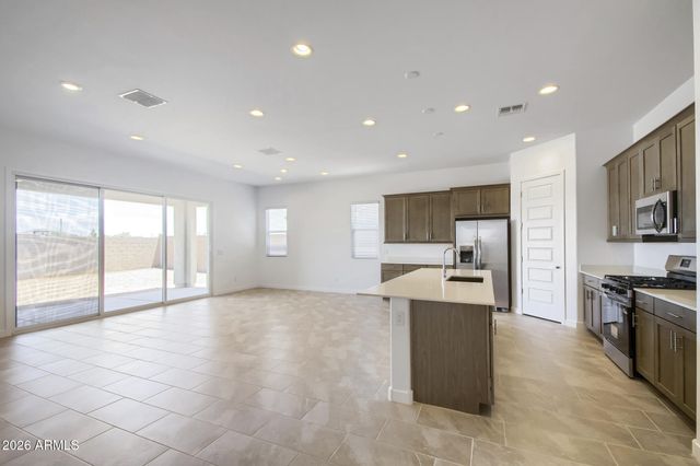 25481 N 167TH Lane, Surprise, AZ 85387