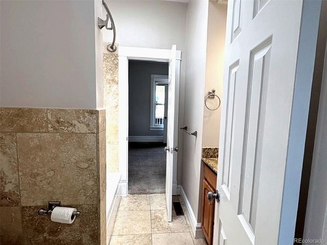 1630 W 38th Avenue, Denver, CO 80211