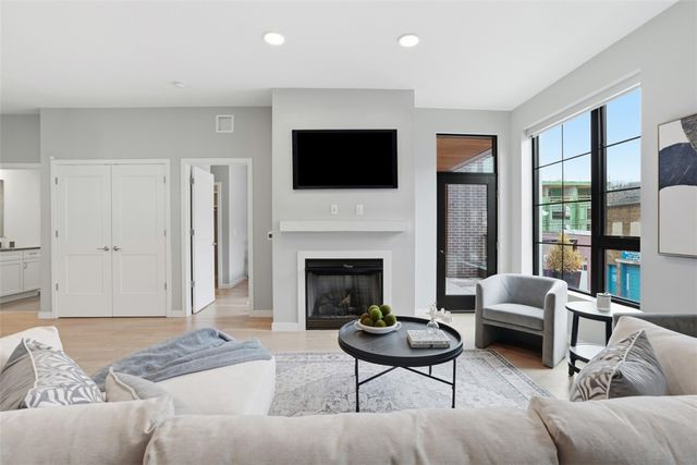 2635 Penn Ave 212, Downtown Pgh, PA 15222