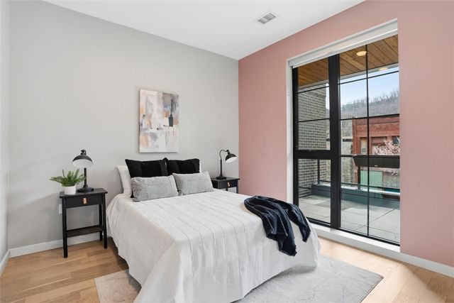 2635 Penn Ave 212, Downtown Pgh, PA 15222