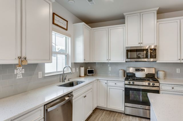 1061 Oglethorpe Dr, Franklin, TN 37064