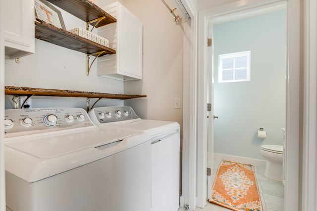 1061 Oglethorpe Dr, Franklin, TN 37064