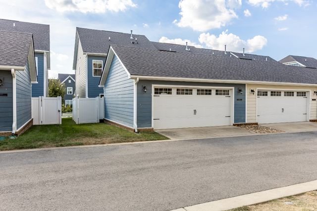 1061 Oglethorpe Dr, Franklin, TN 37064