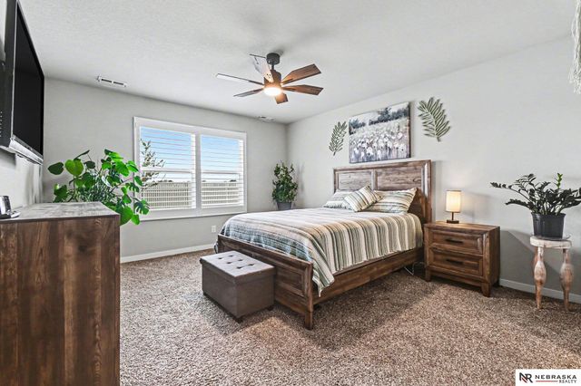 1985 N Kara Way, Fremont, NE 68025