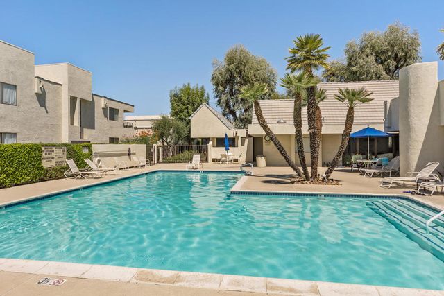 73330 Shadow Mountain Drive 32, Palm Desert, CA 92260
