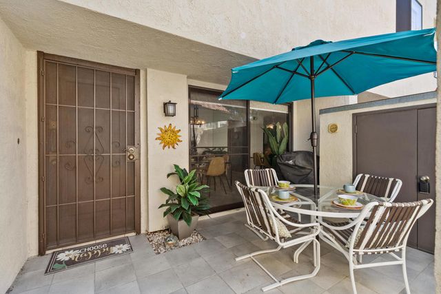 73330 Shadow Mountain Drive 32, Palm Desert, CA 92260