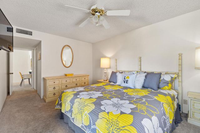 73330 Shadow Mountain Drive 32, Palm Desert, CA 92260