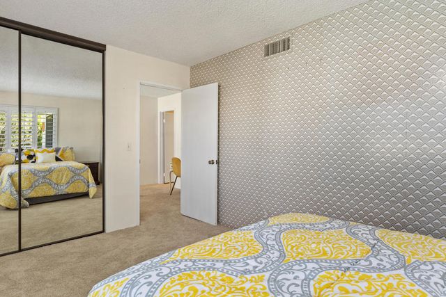 73330 Shadow Mountain Drive 32, Palm Desert, CA 92260