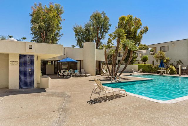 73330 Shadow Mountain Drive 32, Palm Desert, CA 92260