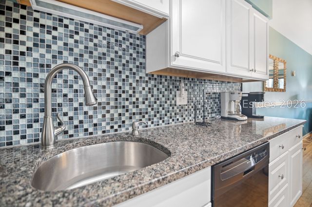 45 Folly Field Rd Apt 2J, Hilton Head Island, SC 29928