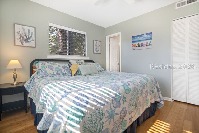 45 Folly Field Rd Apt 2J, Hilton Head Island, SC 29928