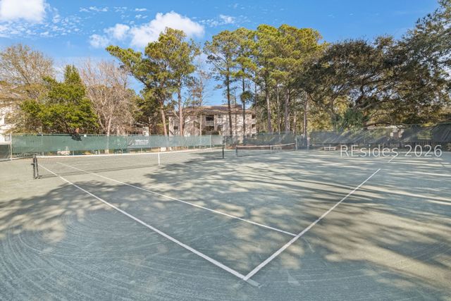 45 Folly Field Rd Apt 2J, Hilton Head Island, SC 29928