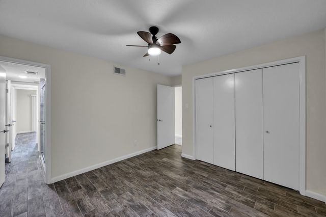 12900 Walden Road 605, Montgomery, TX 77356