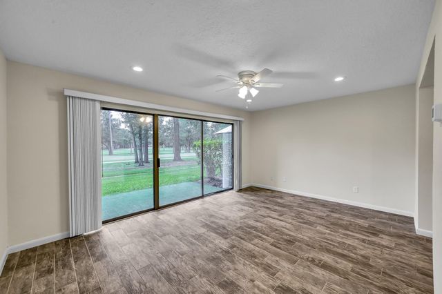 12900 Walden Road 605, Montgomery, TX 77356