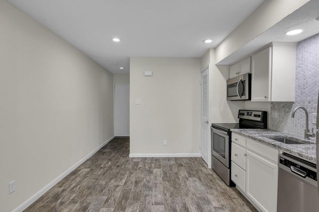 12900 Walden Road 605, Montgomery, TX 77356