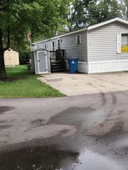 2701 Huizenga Street 25, Norton Shores, MI 49444