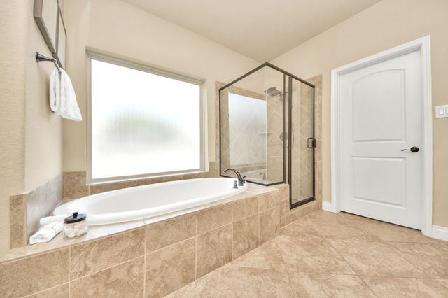 13617 Fountain Mist Drive, Pearland, TX 77584
