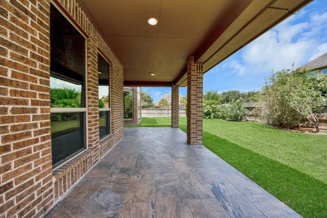13617 Fountain Mist Drive, Pearland, TX 77584