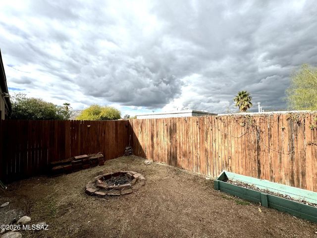 2865 N Fontana Avenue, Tucson, AZ 85705