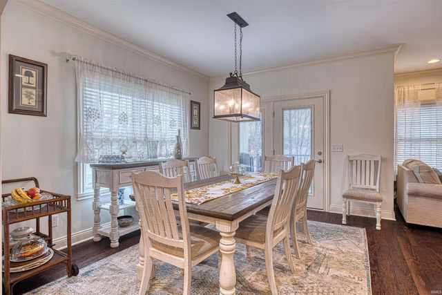 4525 Fieldcrest Place Circle, Newburgh, IN 47630