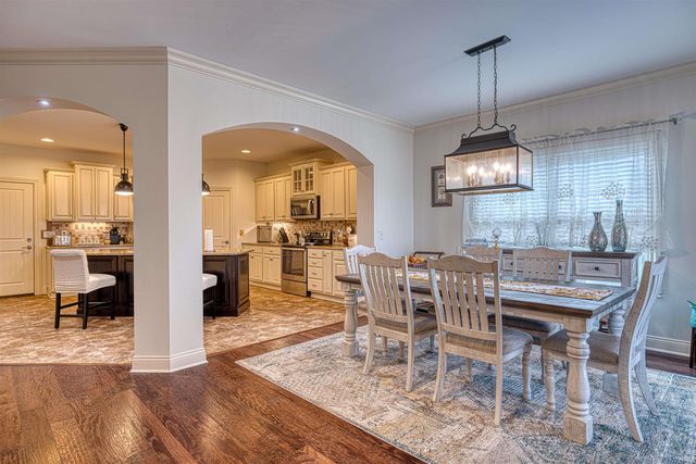 4525 Fieldcrest Place Circle, Newburgh, IN 47630