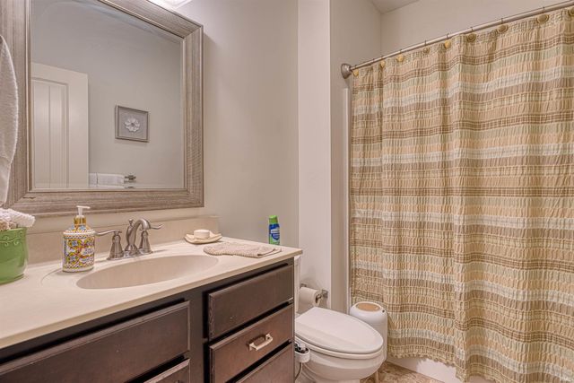 4525 Fieldcrest Place Circle, Newburgh, IN 47630