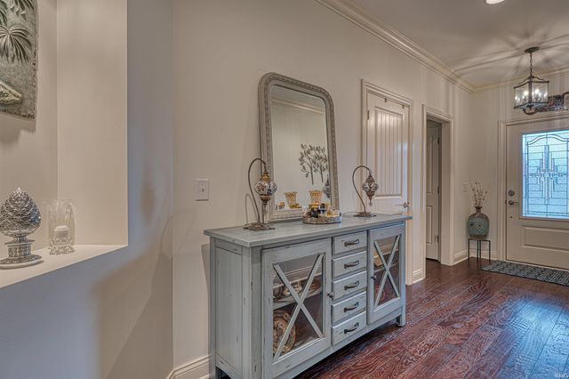 4525 Fieldcrest Place Circle, Newburgh, IN 47630