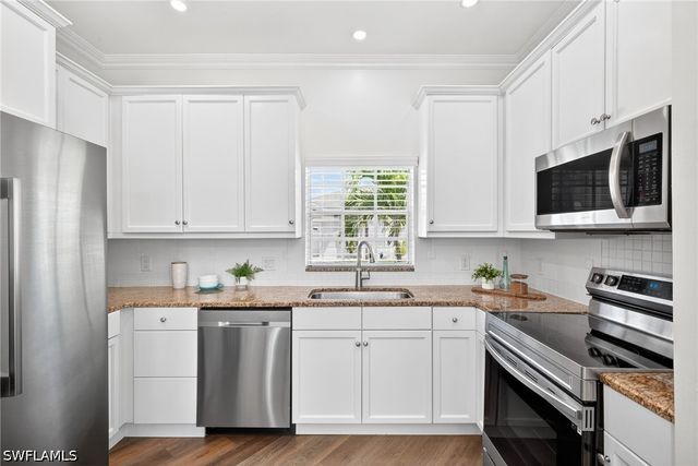 10705 Blue Bimini CIR, Estero, FL 33928