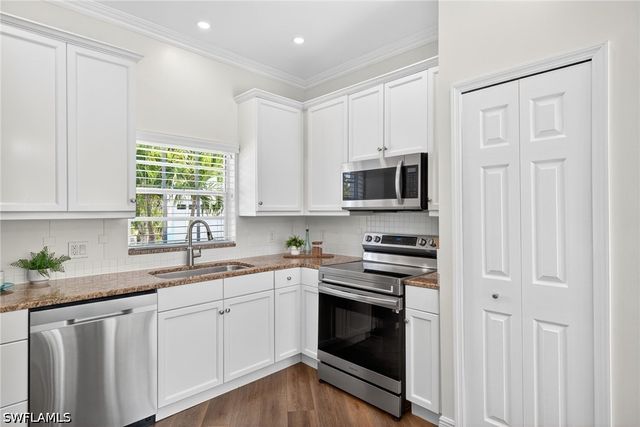 10705 Blue Bimini CIR, Estero, FL 33928