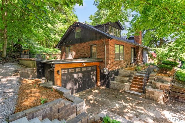 25 Lindorf Drive, Belleville, IL 62223