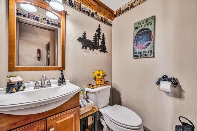 946 High Meadows DR, Wirtz, VA 24184