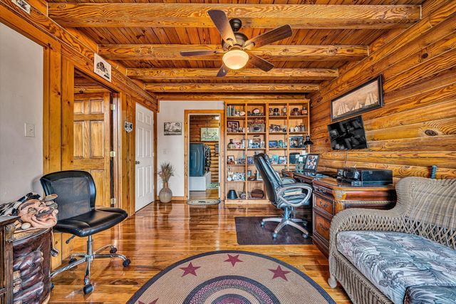 946 High Meadows DR, Wirtz, VA 24184