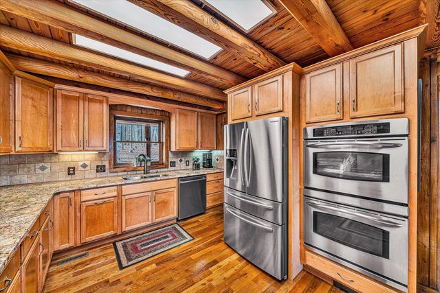 946 High Meadows DR, Wirtz, VA 24184