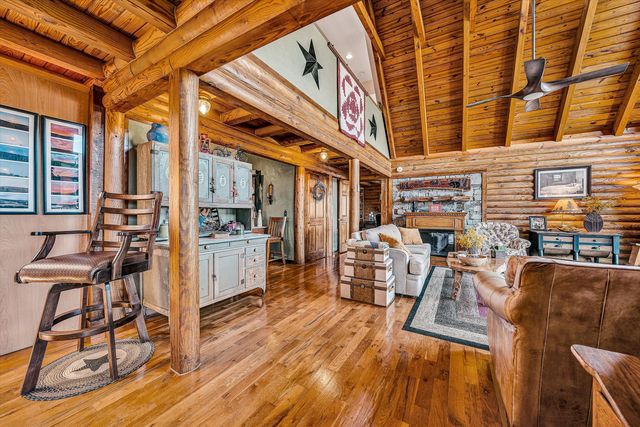 946 High Meadows DR, Wirtz, VA 24184