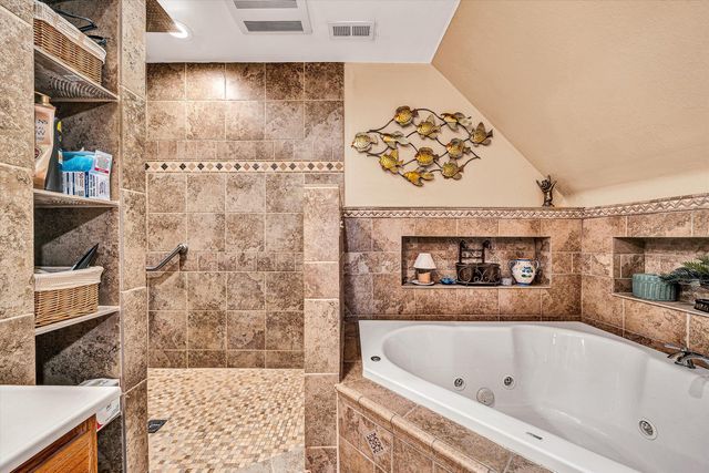 946 High Meadows DR, Wirtz, VA 24184