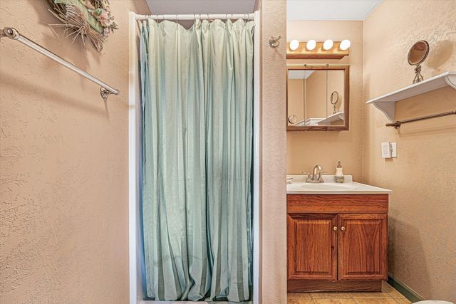 946 High Meadows DR, Wirtz, VA 24184