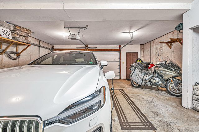 946 High Meadows DR, Wirtz, VA 24184