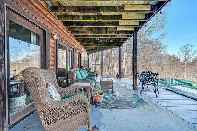 946 High Meadows DR, Wirtz, VA 24184