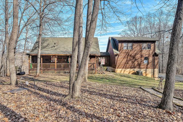 946 High Meadows DR, Wirtz, VA 24184