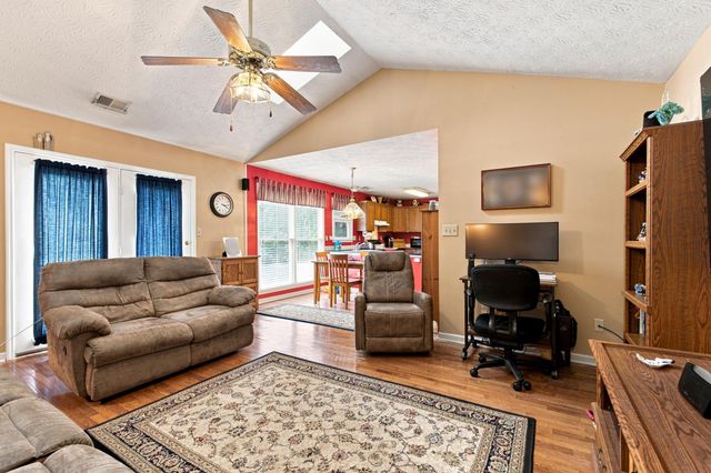 360 Whitfield Drive, Lexington, KY 40515