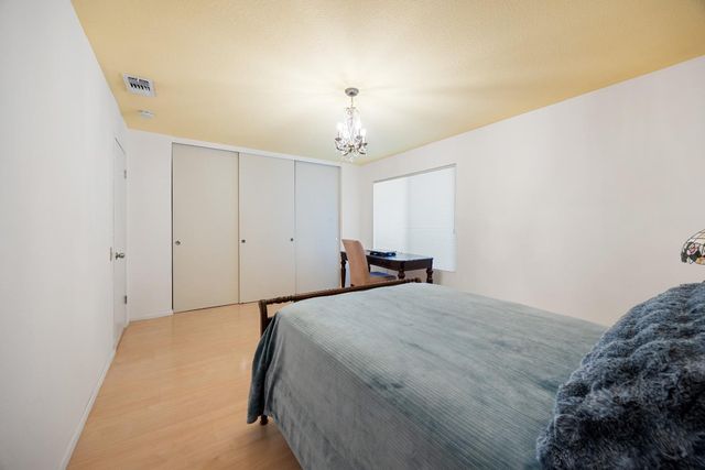 11305 Sutters Mill Cir, Gold River, CA 95670