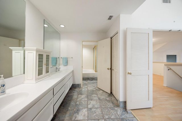 11305 Sutters Mill Cir, Gold River, CA 95670