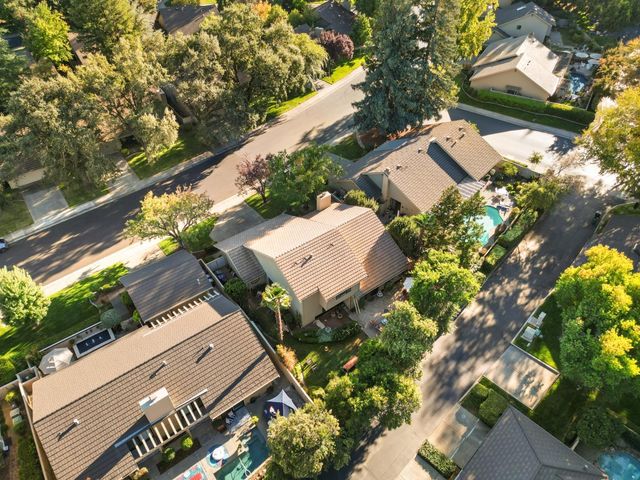 11305 Sutters Mill Cir, Gold River, CA 95670