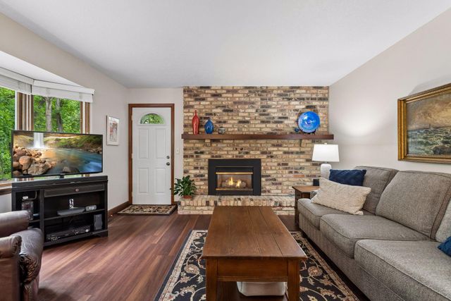360 Quail Road, Dellwood, MN 55110