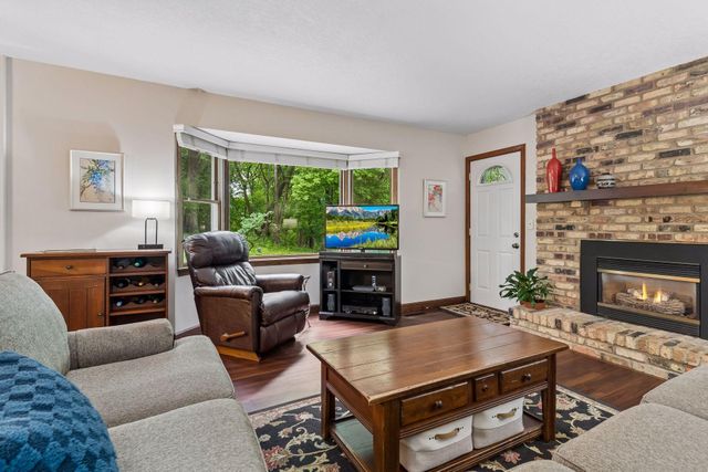 360 Quail Road, Dellwood, MN 55110