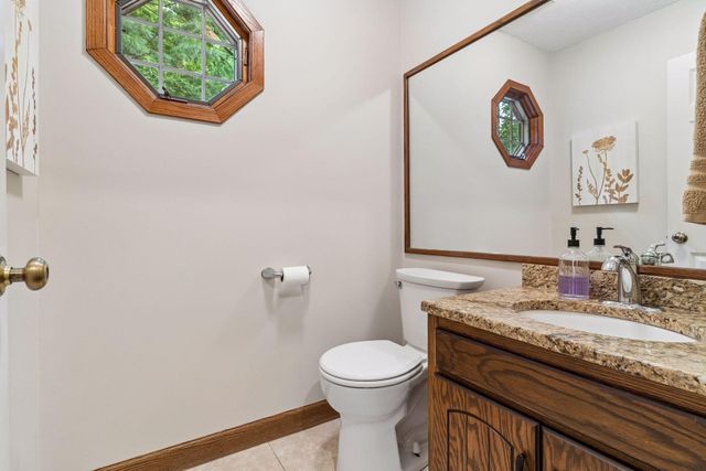 360 Quail Road, Dellwood, MN 55110